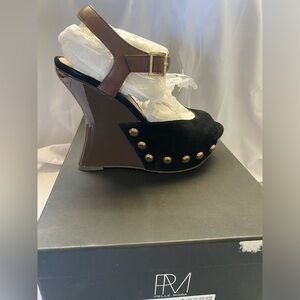 Brand new in box pelle moda size 7 and size 8 available TALIA